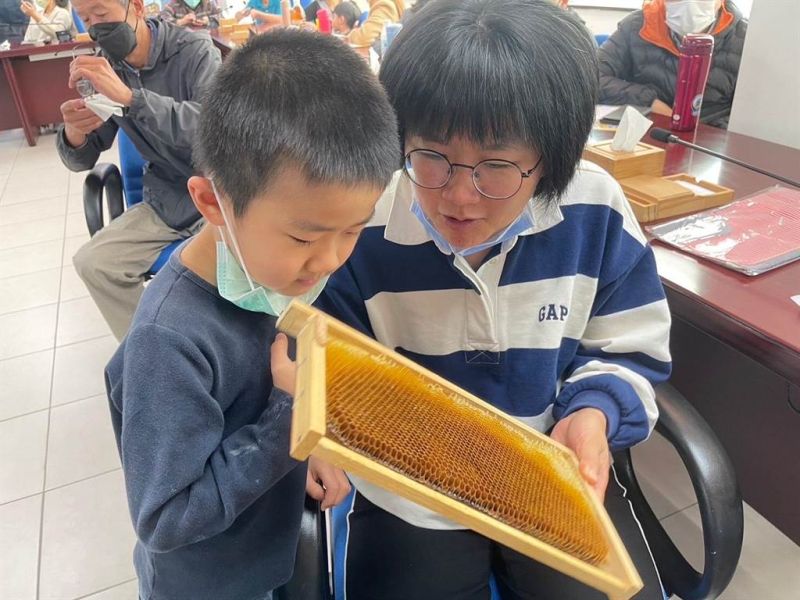 新住民夫妻分享養蜂歷程　打造金門土蜂王國