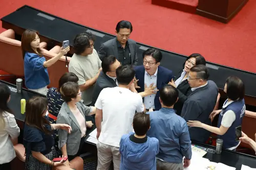 國昌觀察家說話了！林俊憲望周知「這1句」可秒惹毛他
